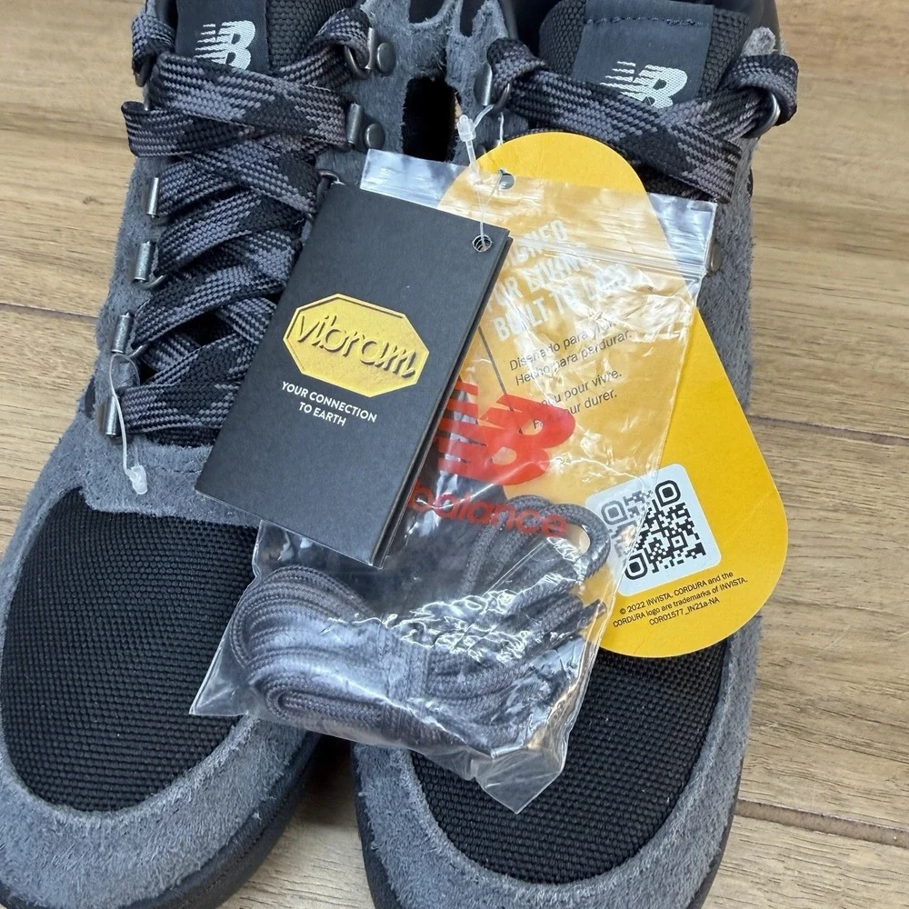 New Balance Rainier‎ Hiking Boots Shoes Magnet Black URAINECB Vibram Size 8